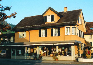 Picture02